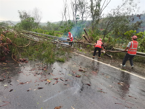 I:\美图批处理照片\抢险图 (1).jpg I:\美图批处理照片\抢险图 (1).jpg