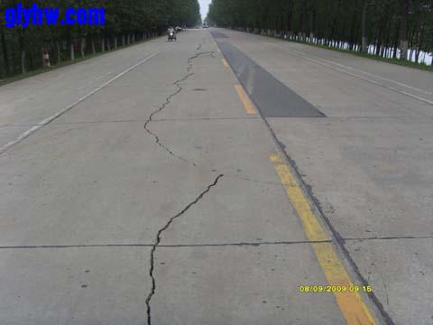 公路养护照片1.jpg