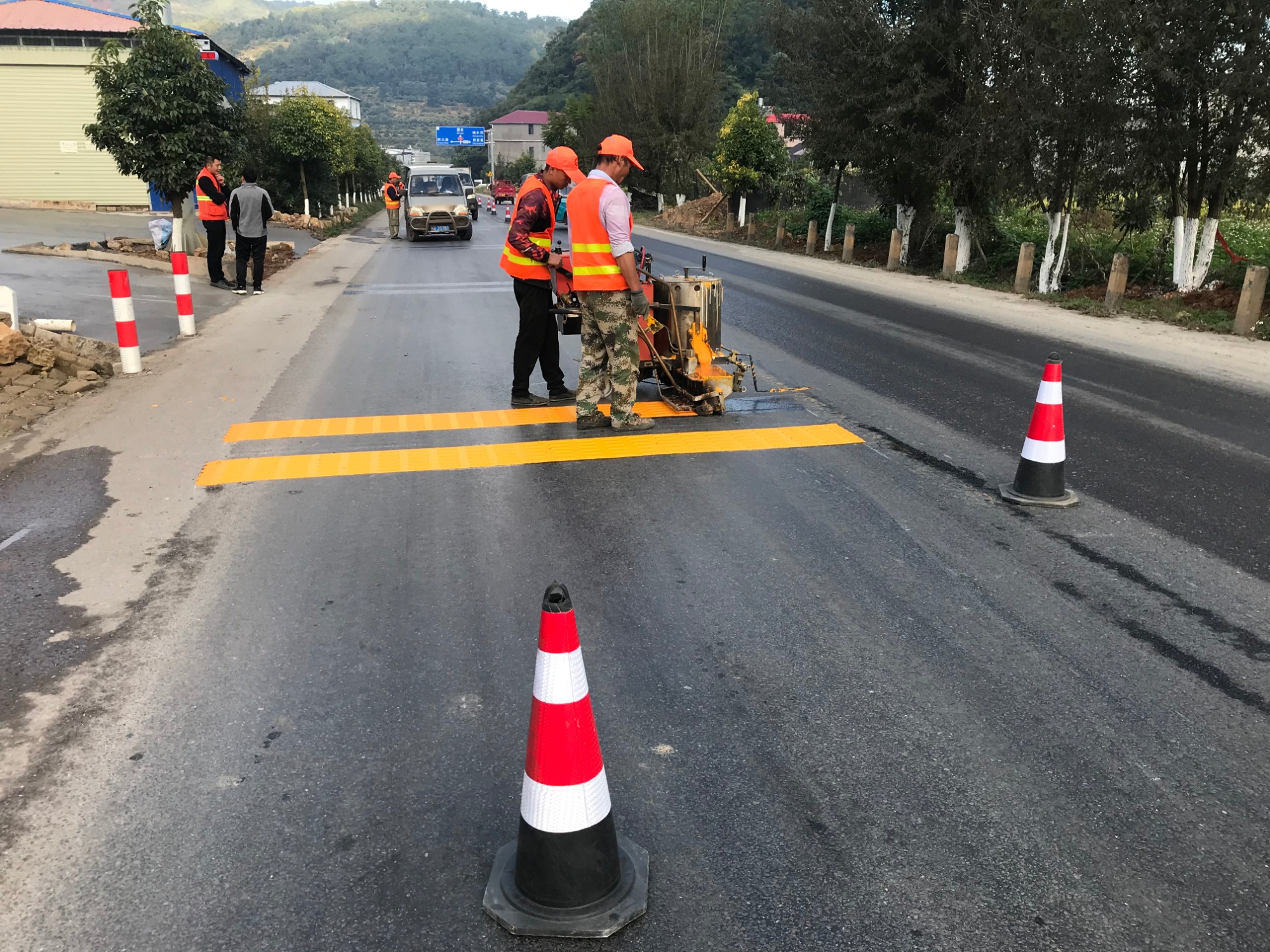 5ECCFB8EDD6634841790F5924EC45B25.jpg 5ECCFB8EDD6634841790F5924EC45B25.jpg