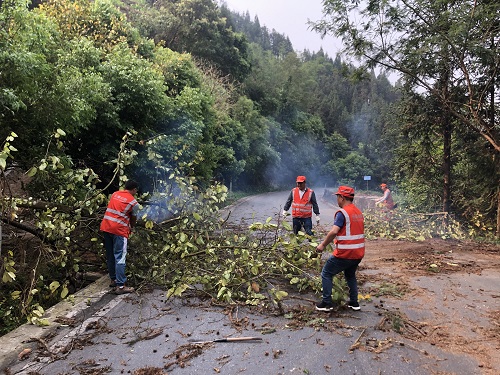 抢险1.jpg 抢险1.jpg