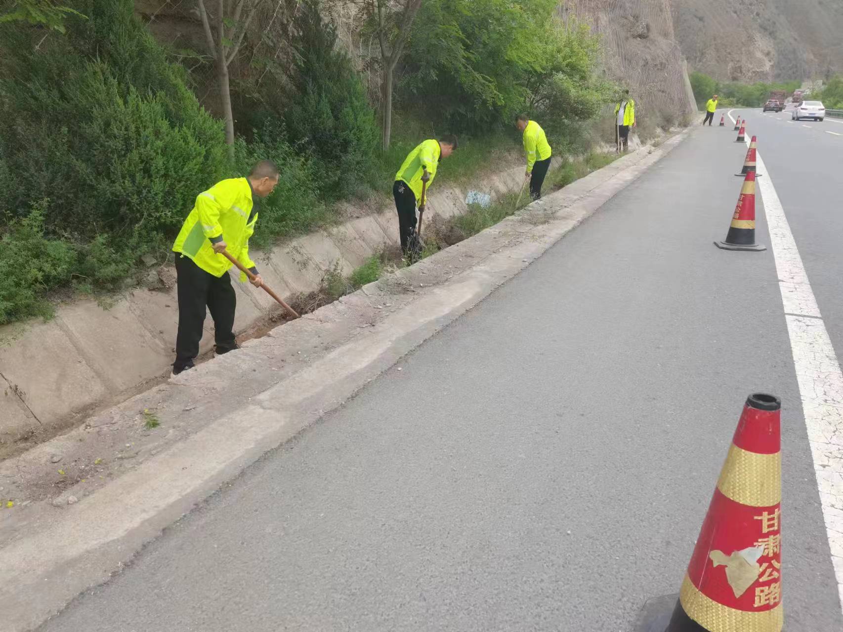 _cgi-bin_mmwebwx-bin_webwxgetmsgimg__&MsgID=3307349533051657650&skey=@crypt_82fc046_5e2bfeaff63e421ed971f4c19c72bc61&mmweb_appid=wx_webfilehelper (1)(1).jpg