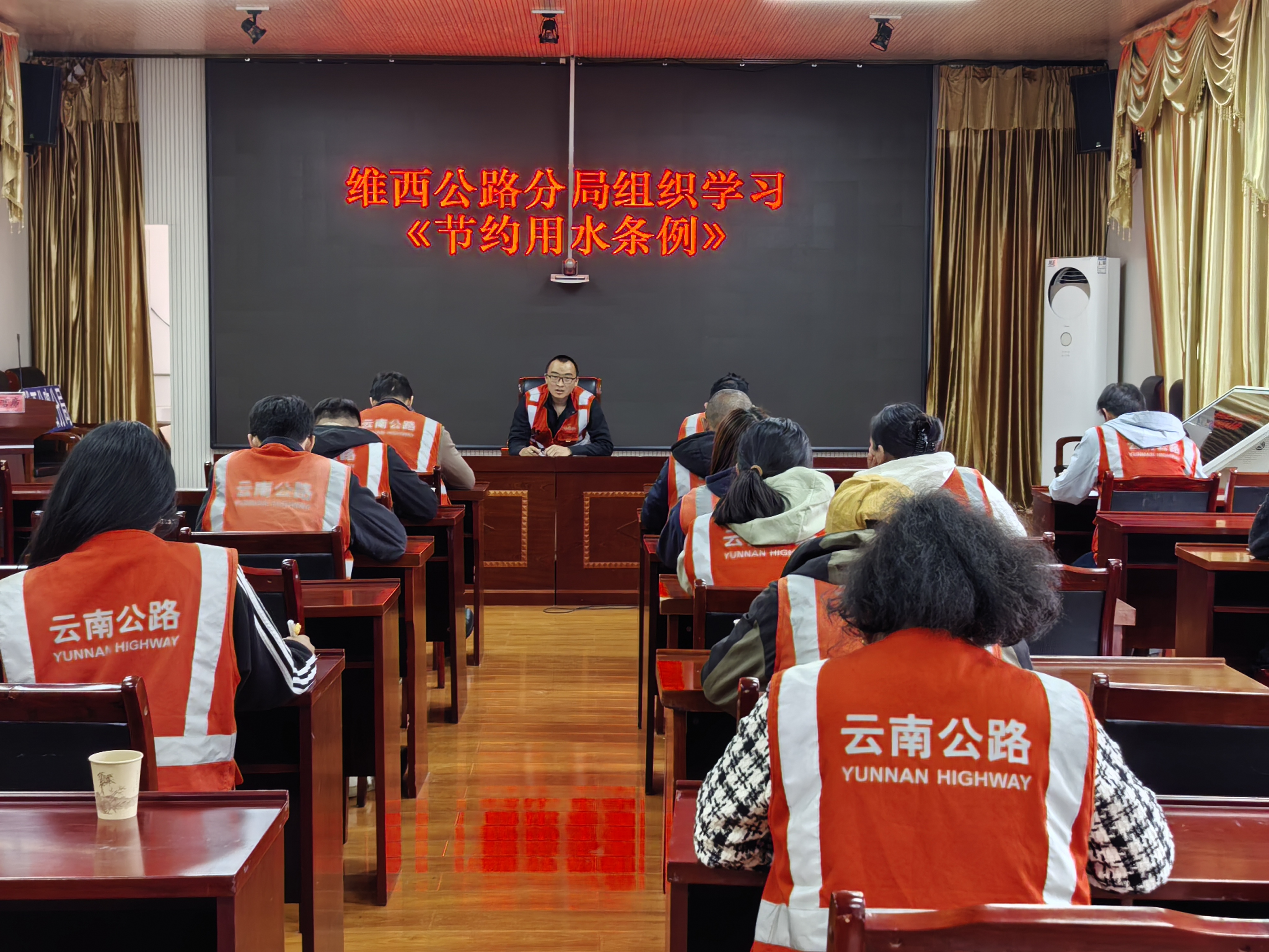 申问琴 摄 (2).jpg