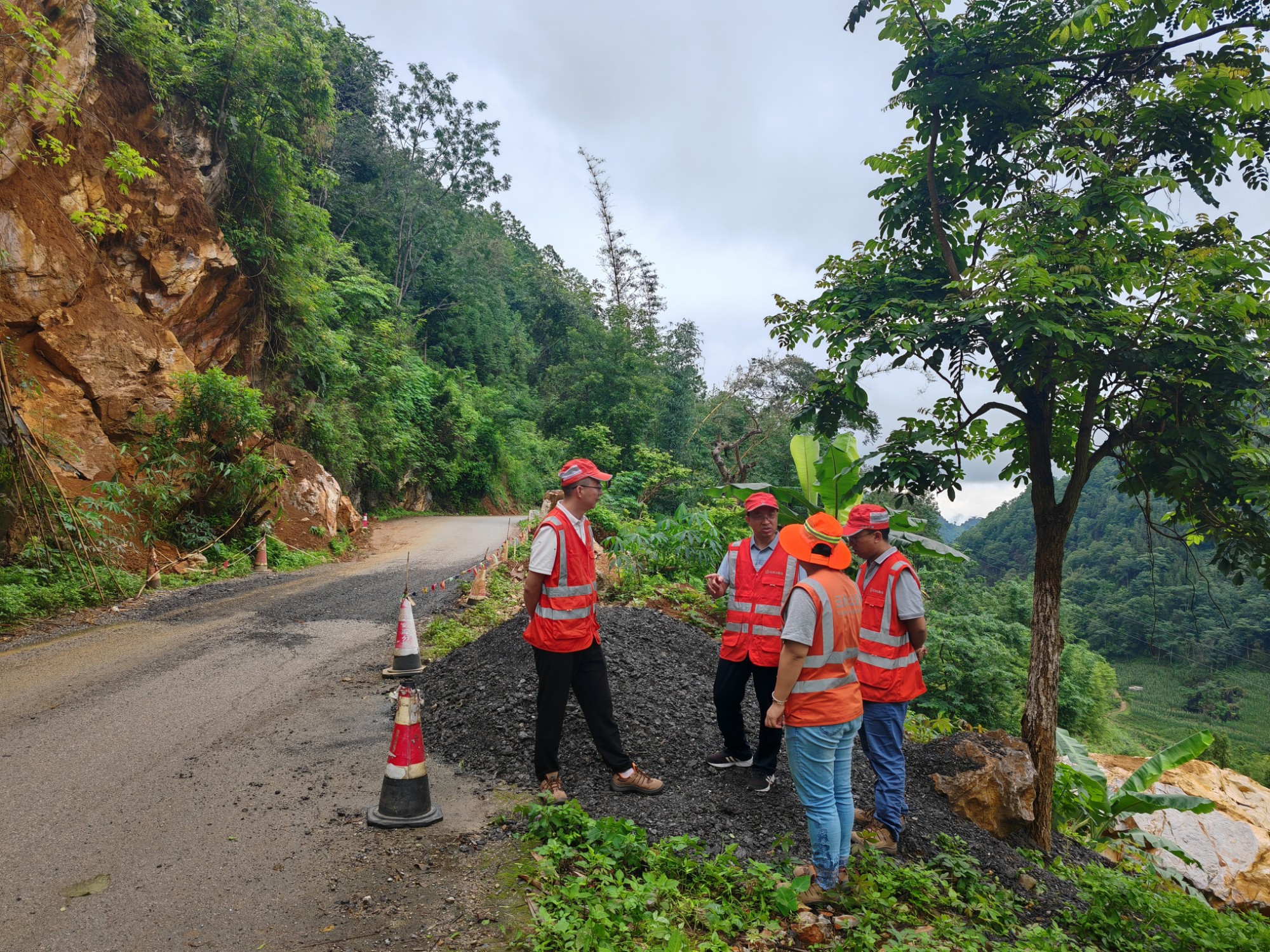 安全巡查.jpg 安全巡查.jpg