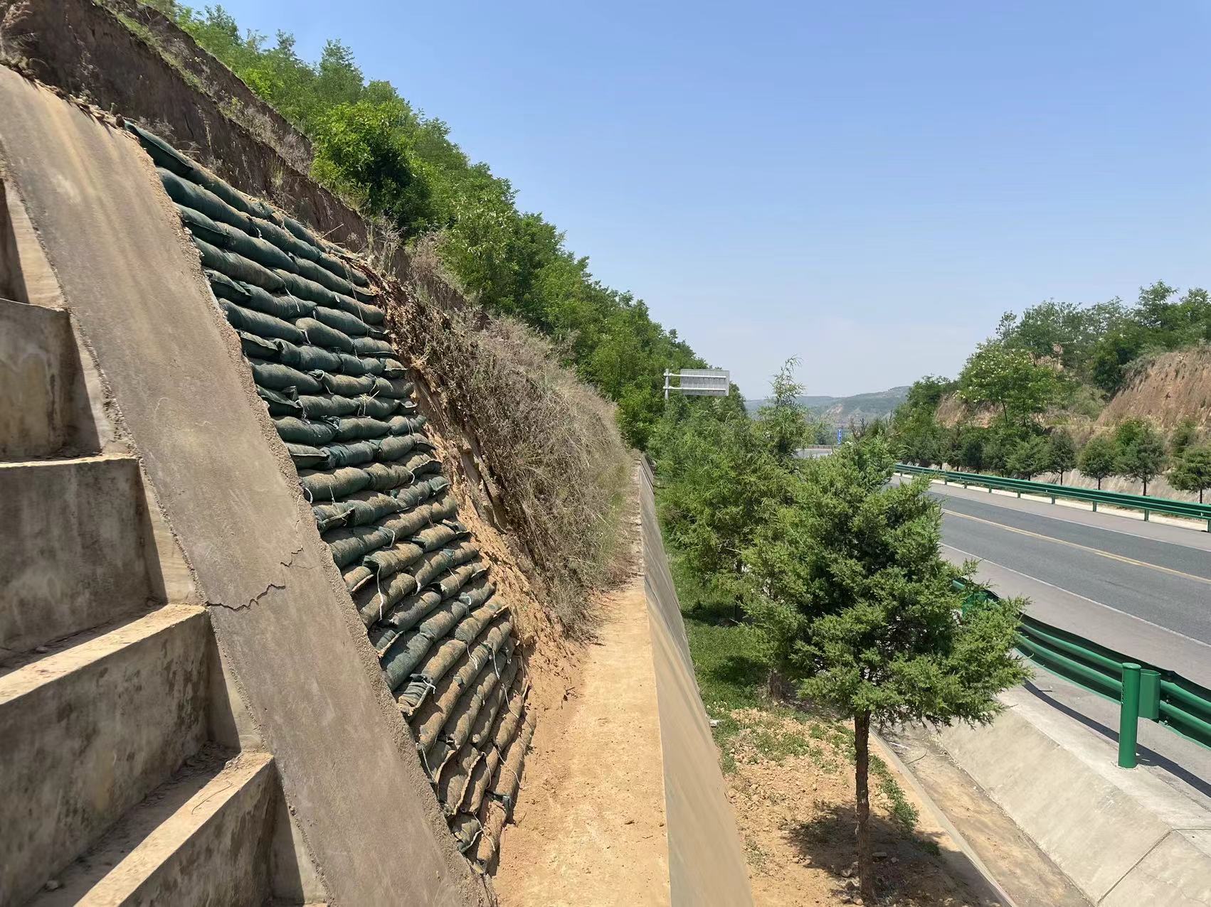 配图 (3).jpg 配图 (3).jpg