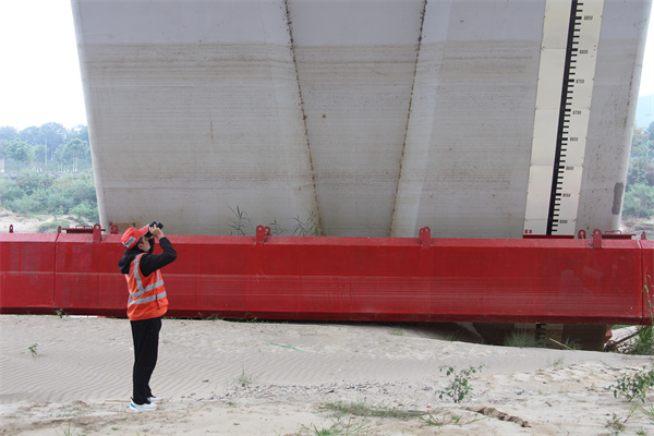 I:\美图批处理照片\节前02.jpg I:\美图批处理照片\节前02.jpg