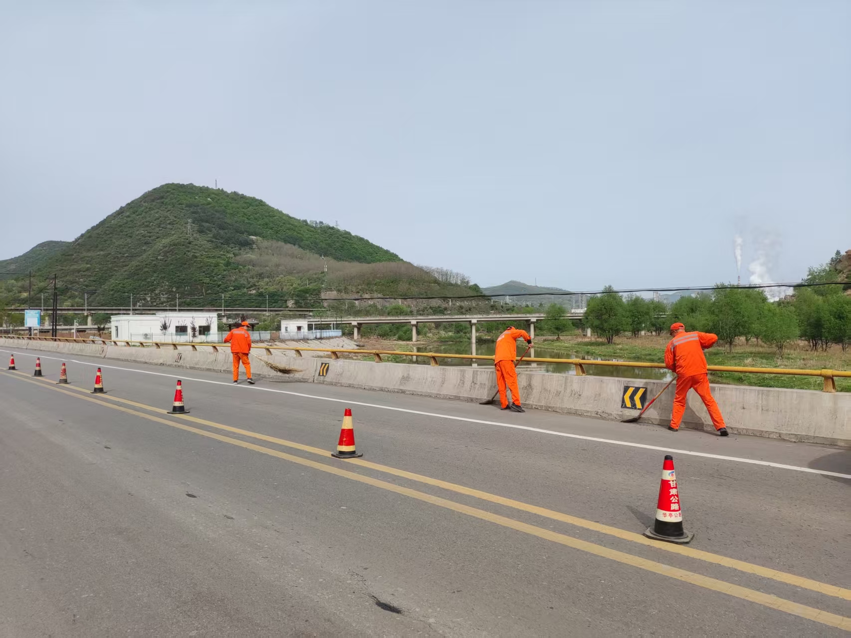 配图2.jpg 配图2.jpg